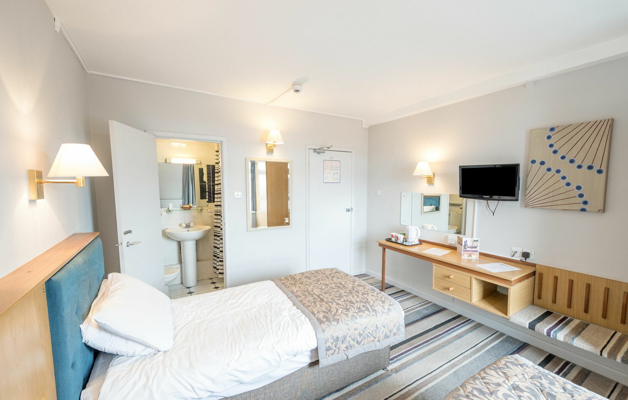 Norwich Hotel ภายนอก รูปภาพ